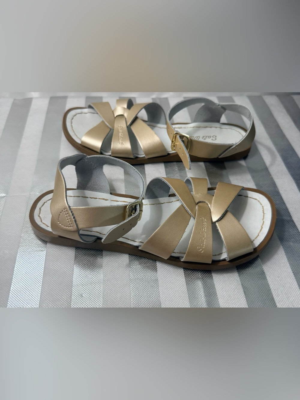 Girl’s Metallic Gold Salt Water Sandals - Picture 3 of 10